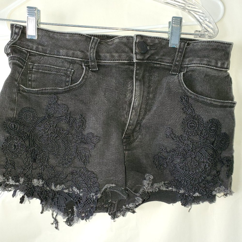 American Eagle Hi-Rise Shortie